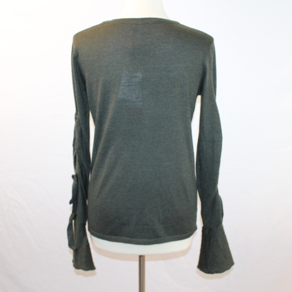 Q2 Collection sweater - Picture 3 of 6